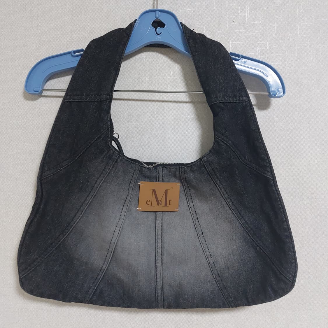 무센트 웨이브 데님 호보백 상품이미지3