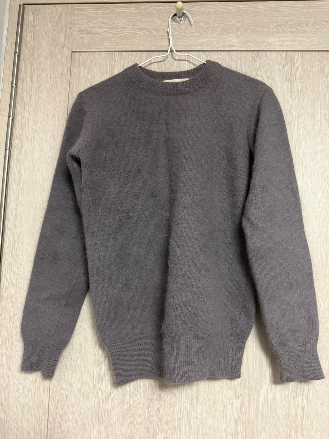 퍼플 앙고라 니트 상품이미지1