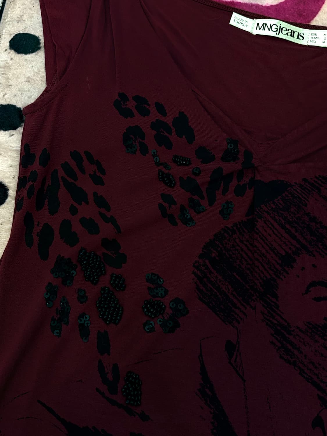 MNGjeans 비즈 프린팅 티셔츠 상품이미지5
