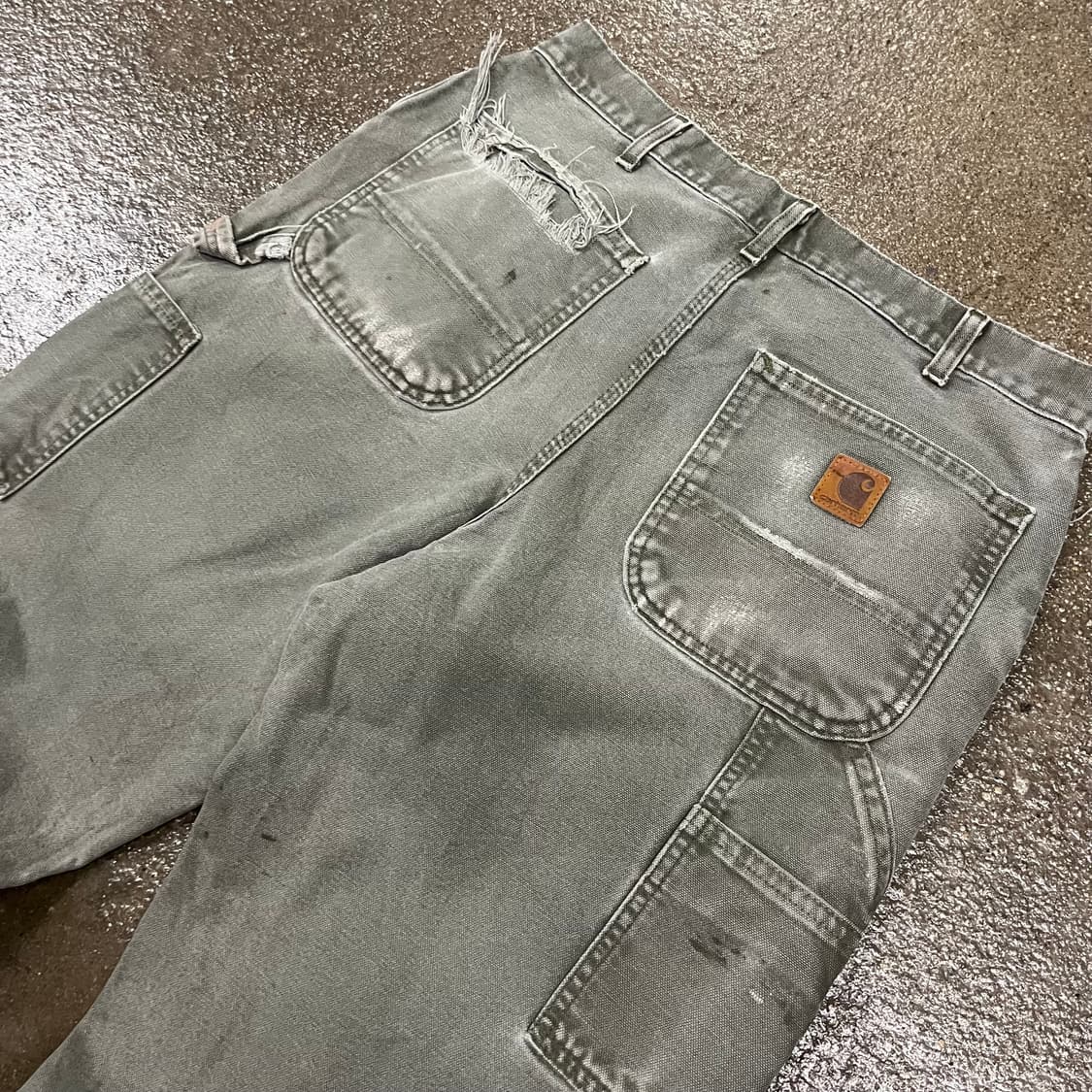 Carhartt 데미지 카펜터 팬츠 (32“) 상품이미지5