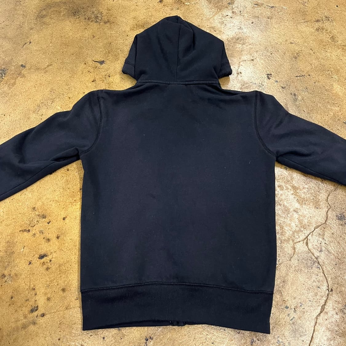 후아유 블랙 후드집업 상품이미지4