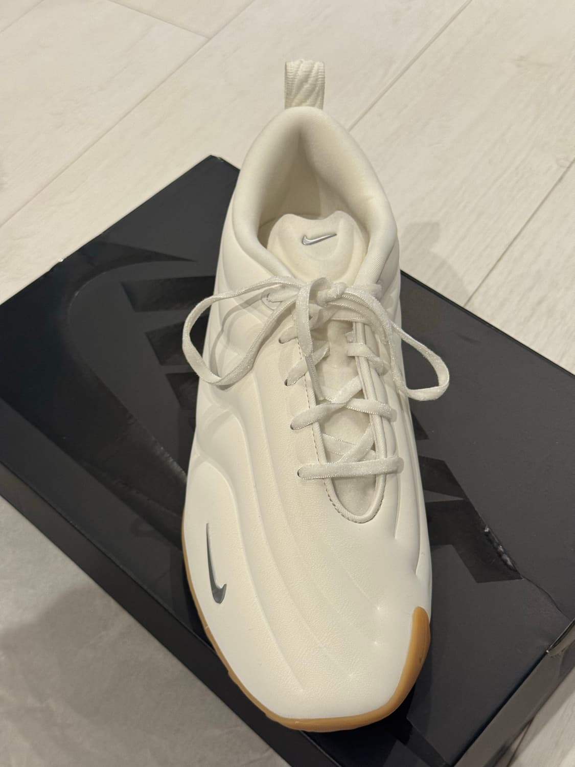 Nike Astra Ultra Sail Gum Light Brown 상품이미지5
