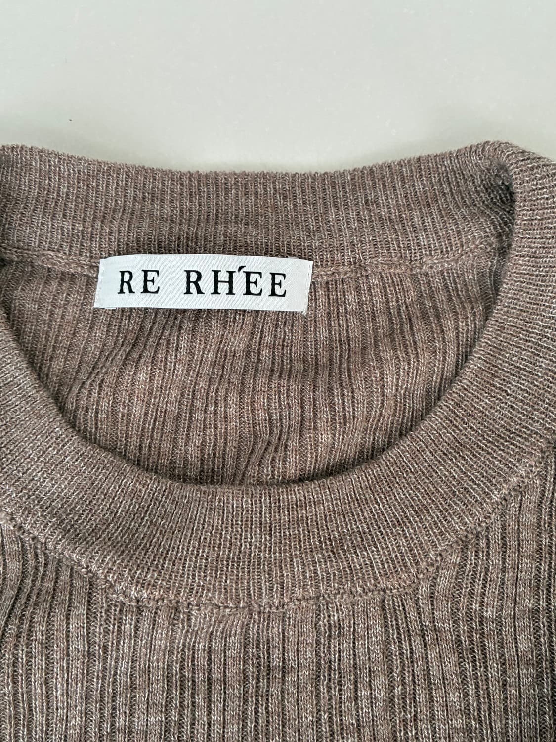 SM) 리이 RE RHEE 플리티드 반팔 니트 코코아 상품이미지3