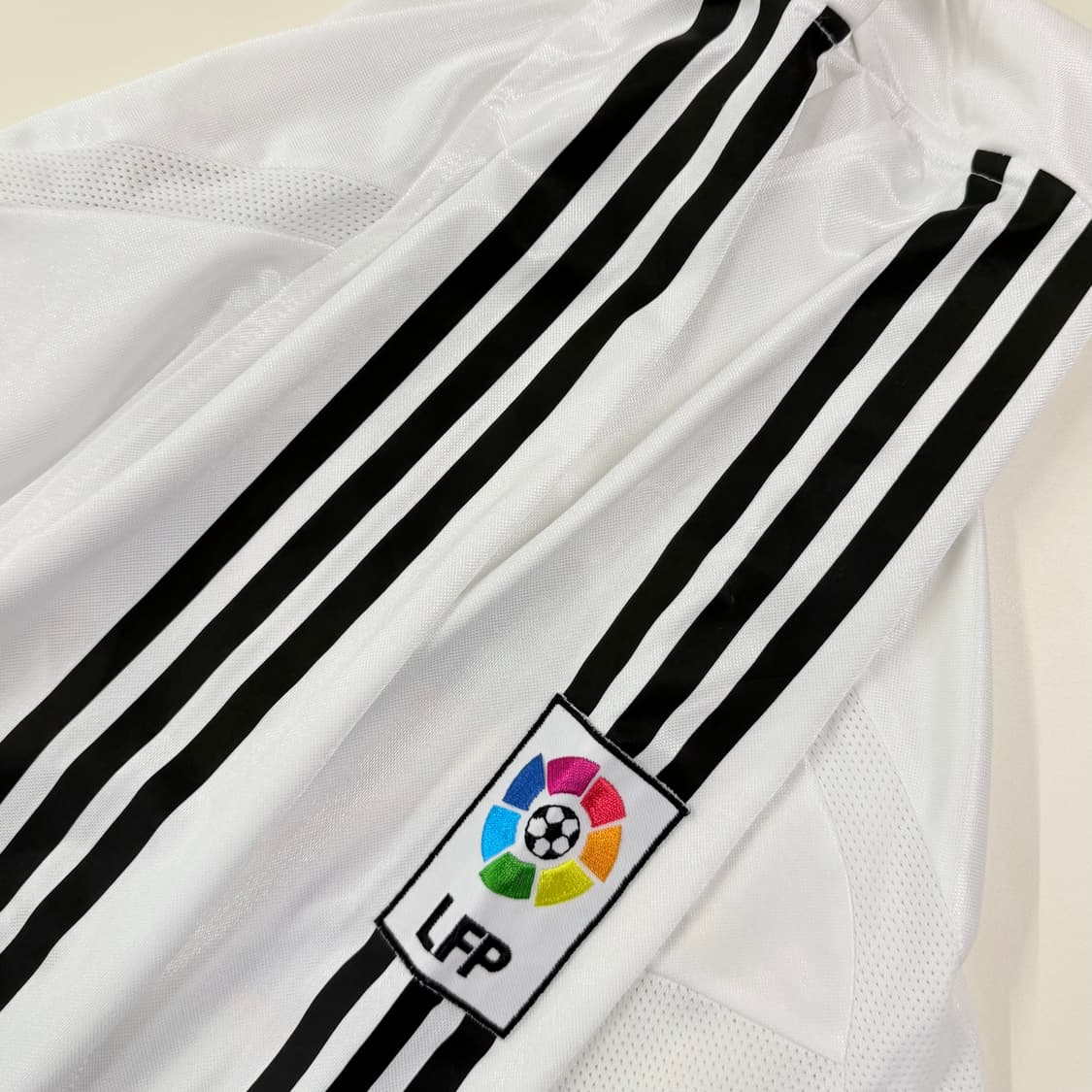 04-05 레알마드리드 홈 베컴 유니폼 상품이미지9