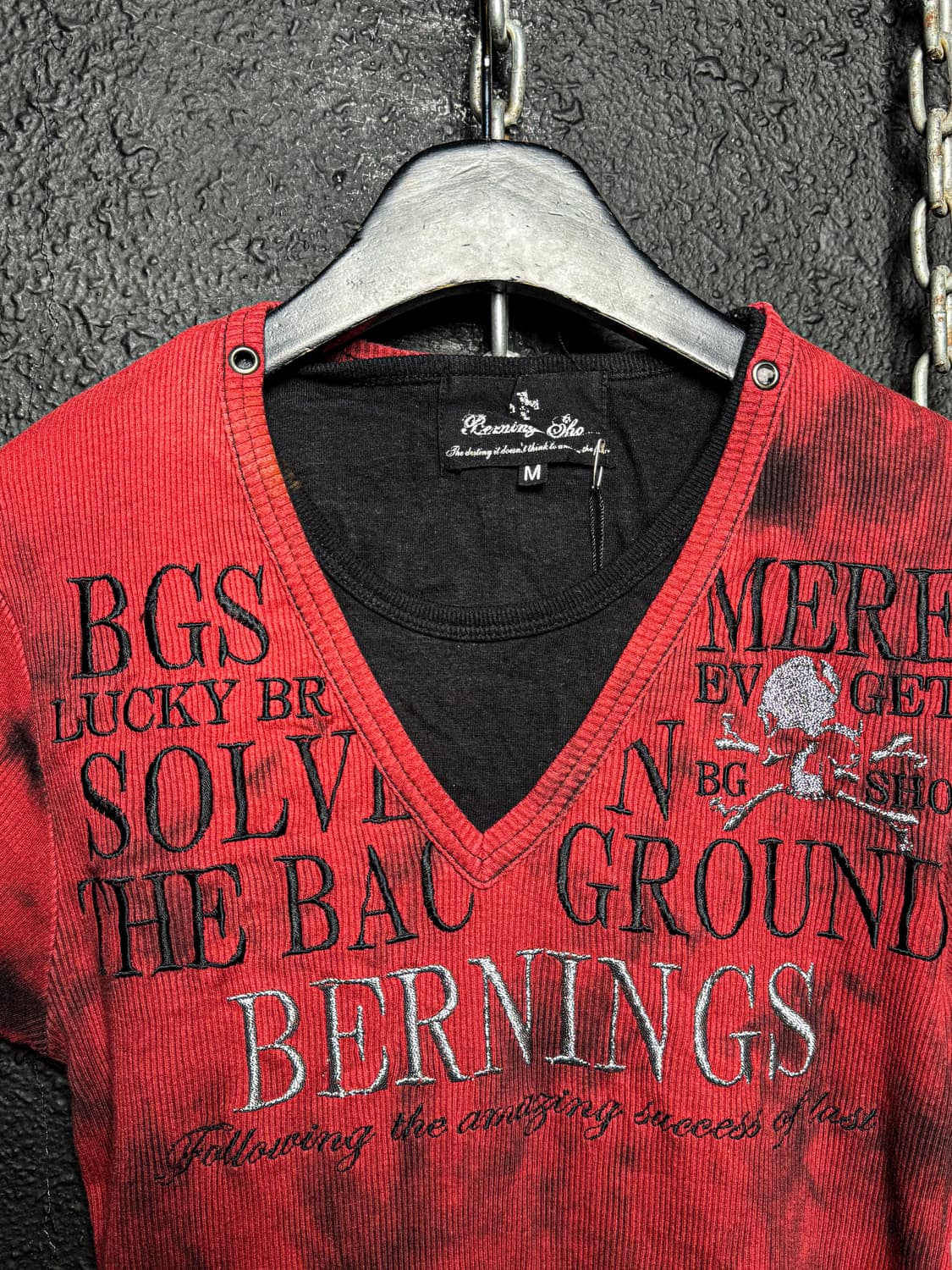 Bernings-Sho – Destroyed Graphic V-Neck  상품이미지2