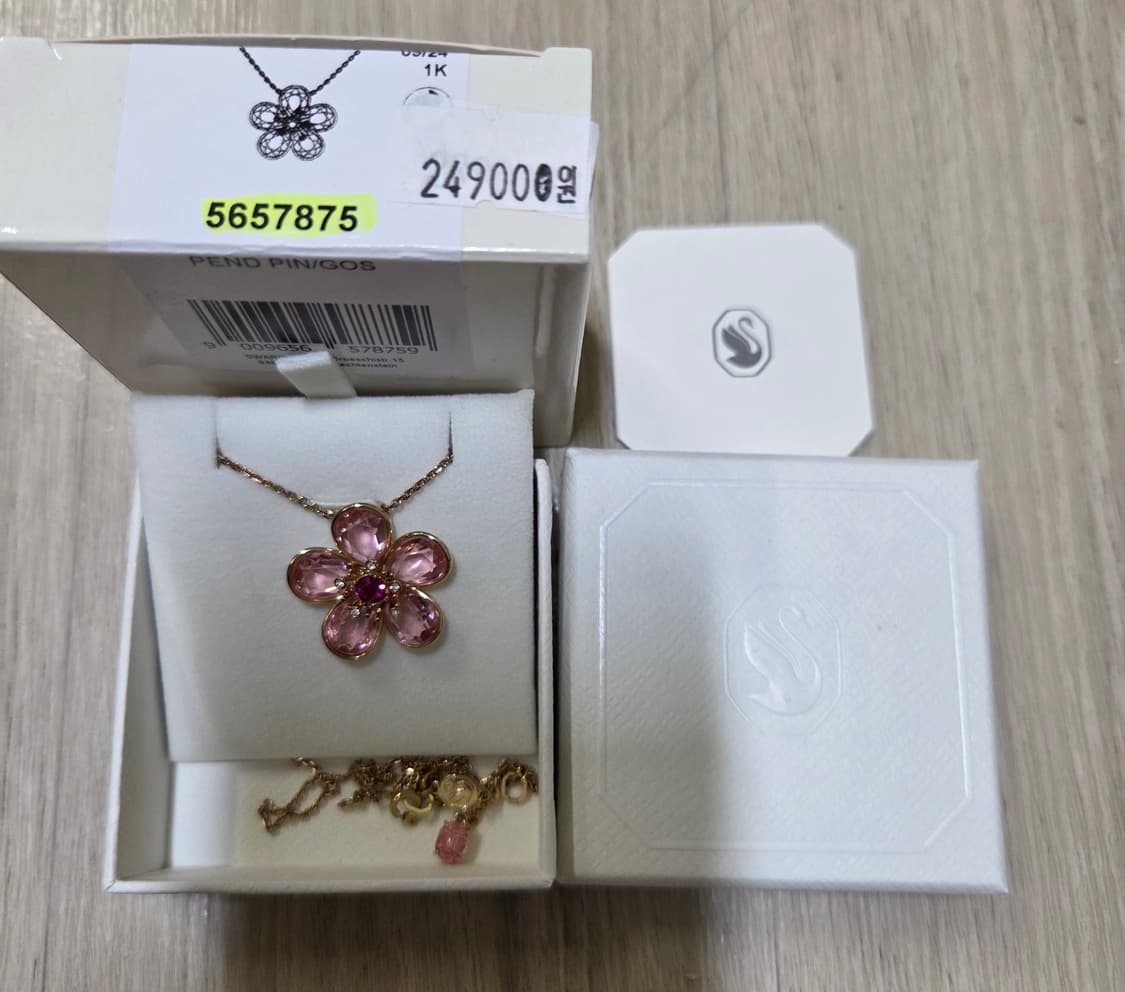 새제품)스와로브스키 플라워 핑크 목걸이 정품 상품이미지7