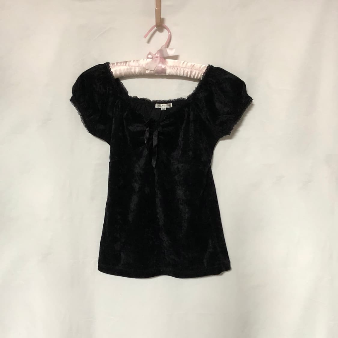 벨루어 리본 퍼프 슬리브 탑 블랙 상품이미지7