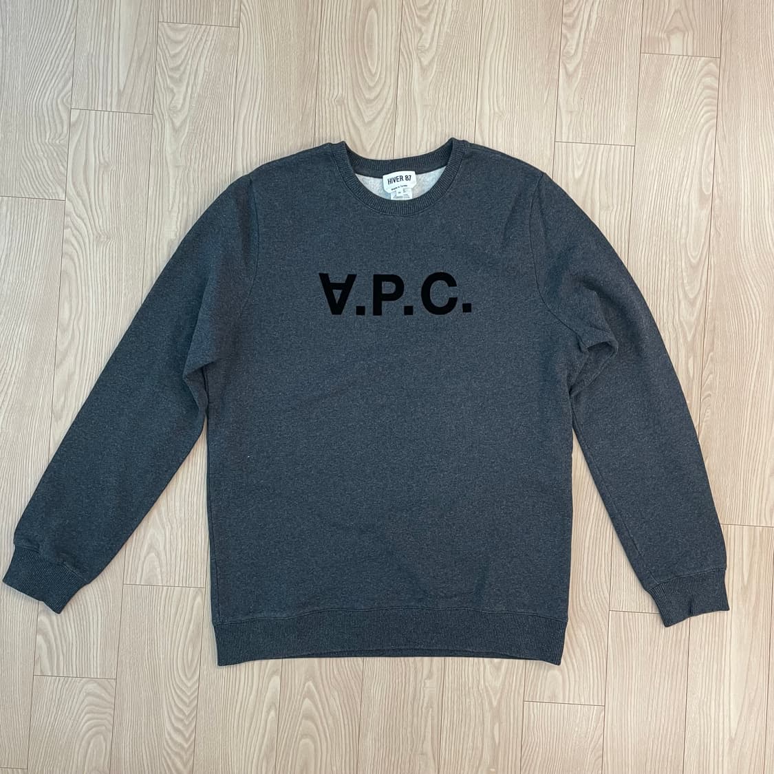 A.P.C. V.P.C. 로고 맨투맨 그레이 상품이미지1