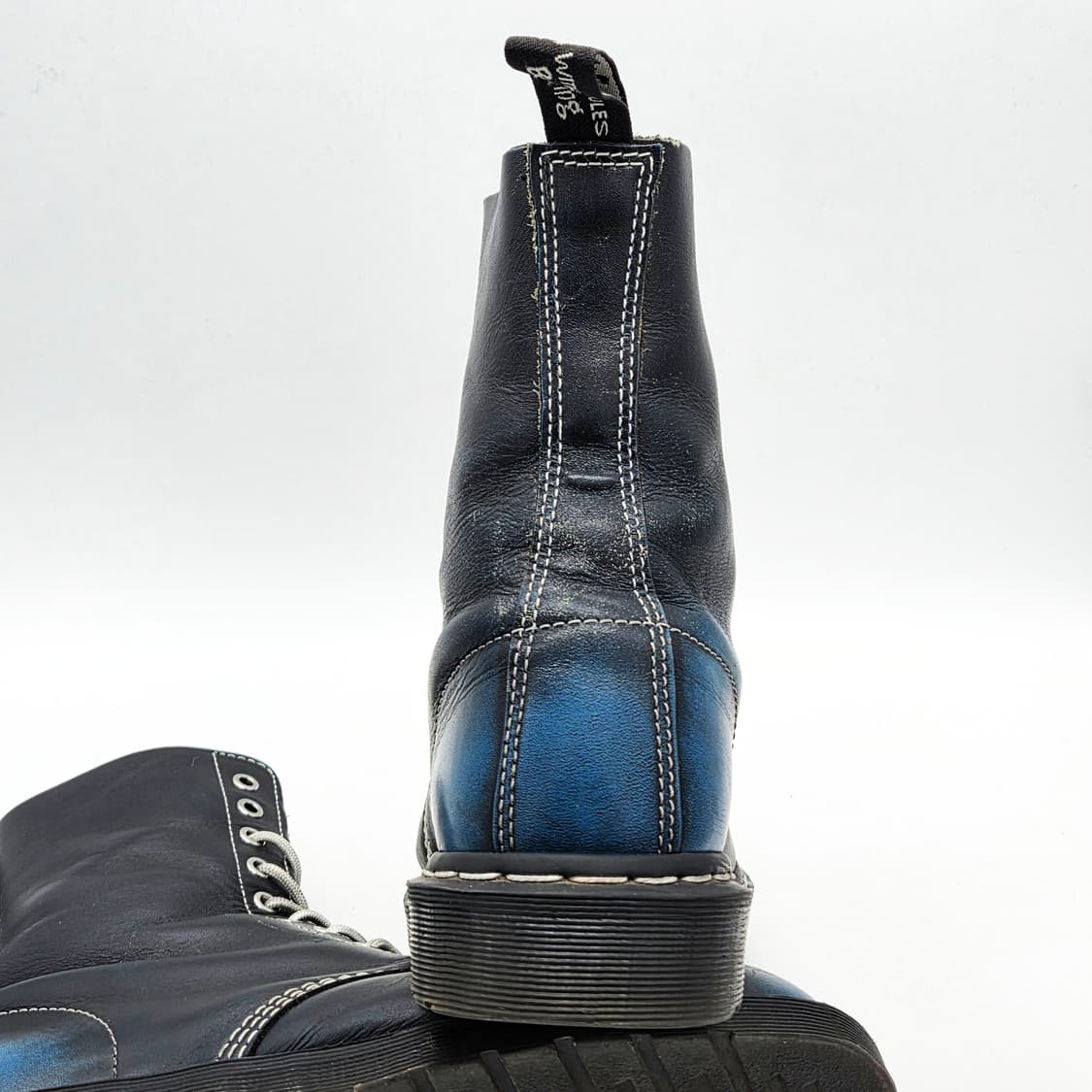 닥터마틴 1919 10홀 블루블랙 투톤 (UK 8) 상품이미지2