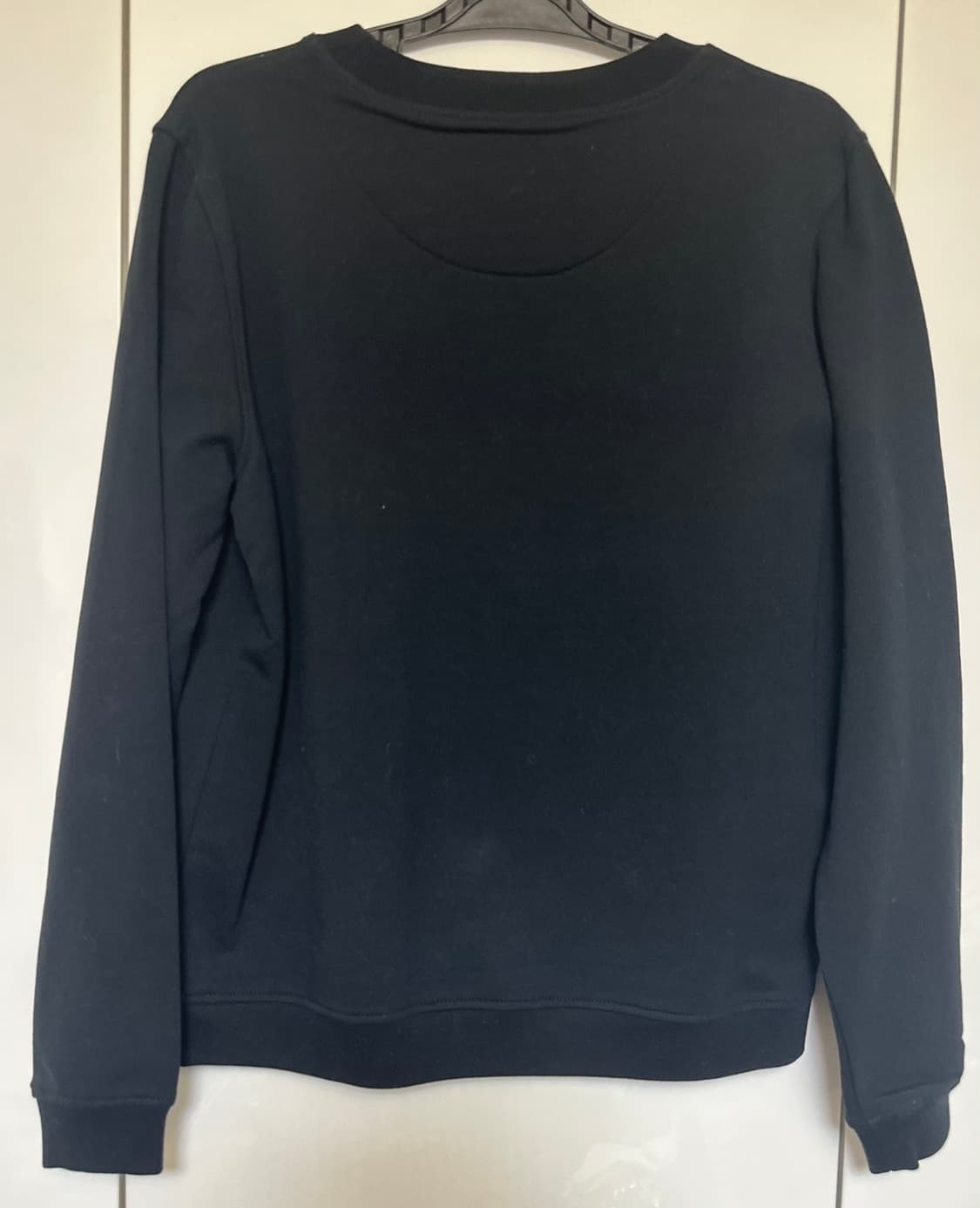 아이그너 한정판블랙 맨투맨 골드 로고  상품이미지4