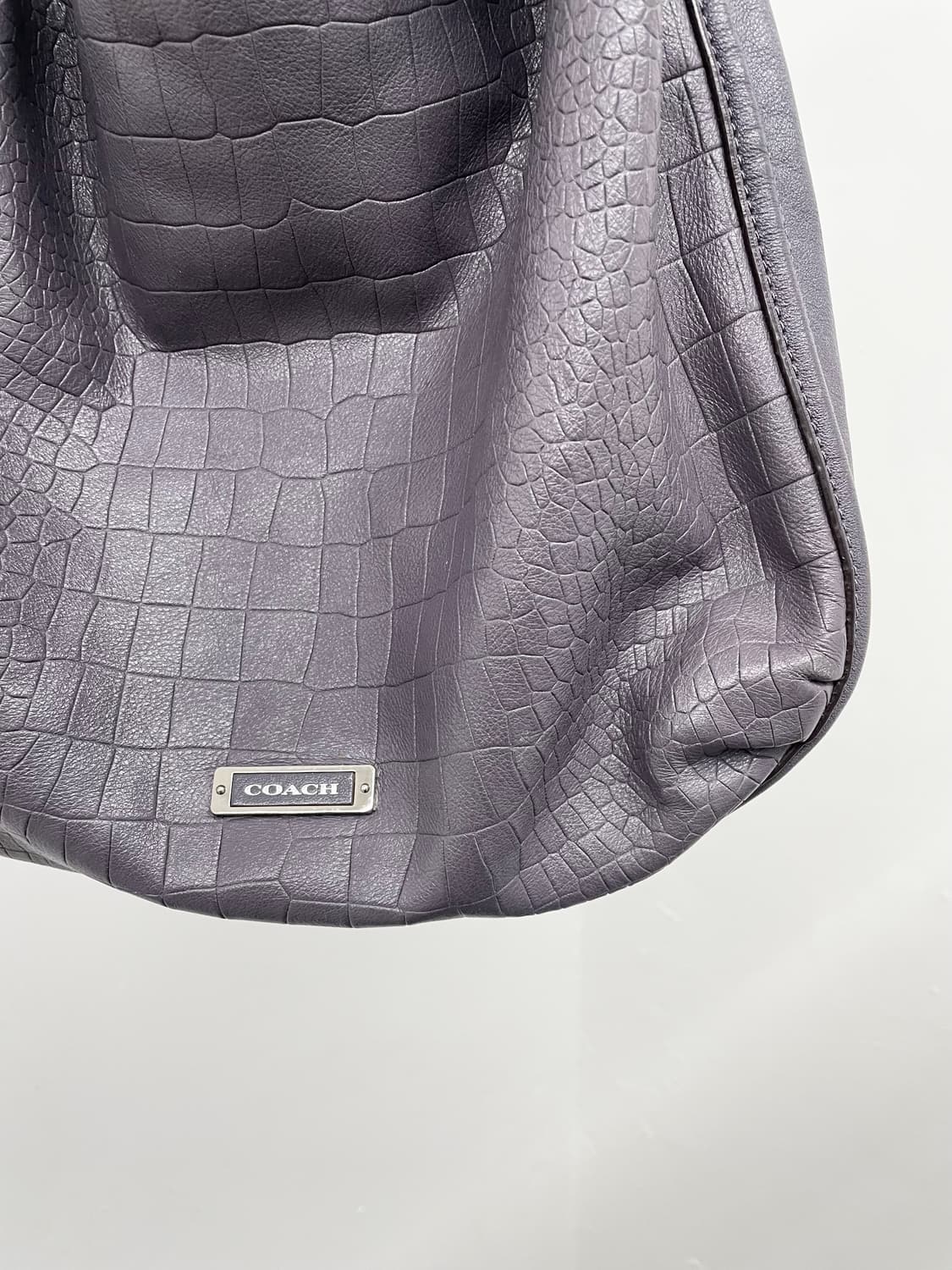 코치 레더 로고 태슬 호보백 상품이미지5