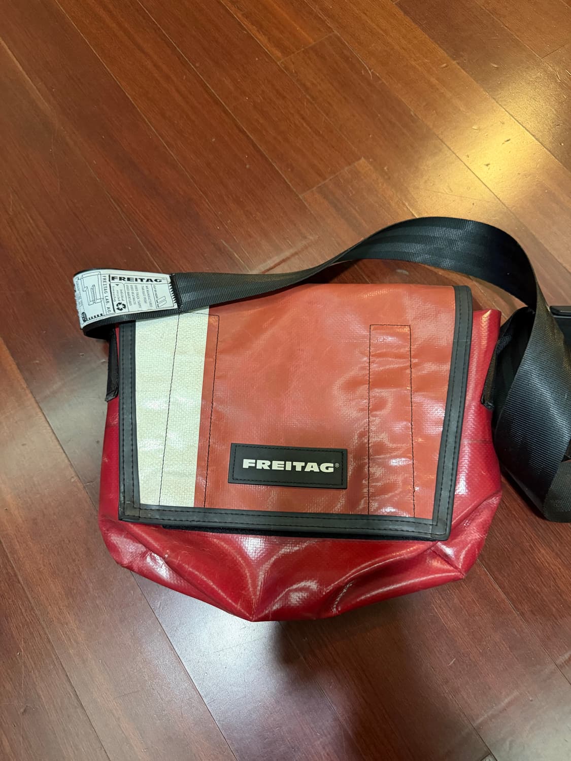 프라이탁 라씨 상품이미지1