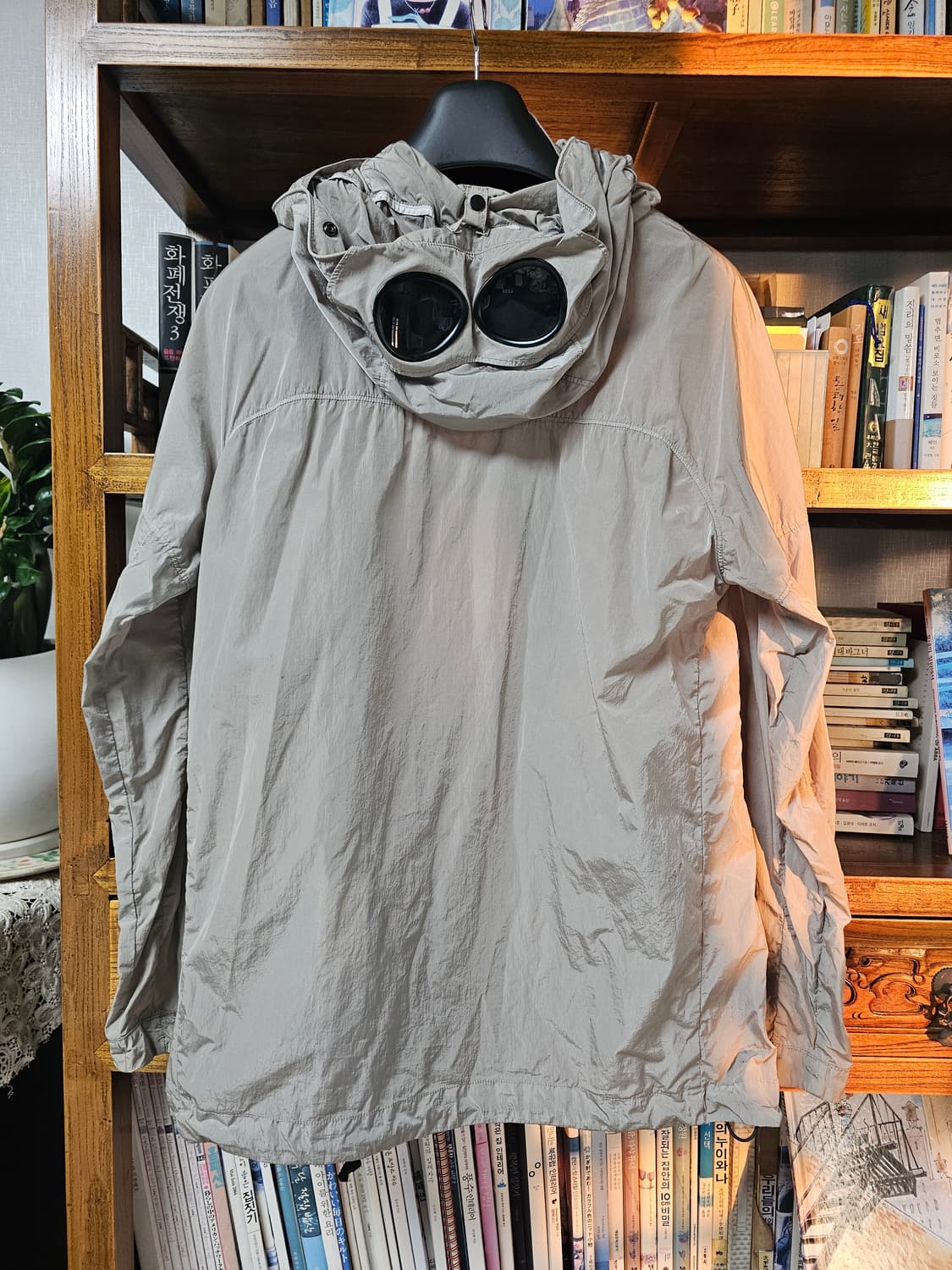유행안타는 인기모델 씨피 CP컴퍼니 고글 나일론 자켓 팝니다 상품이미지1