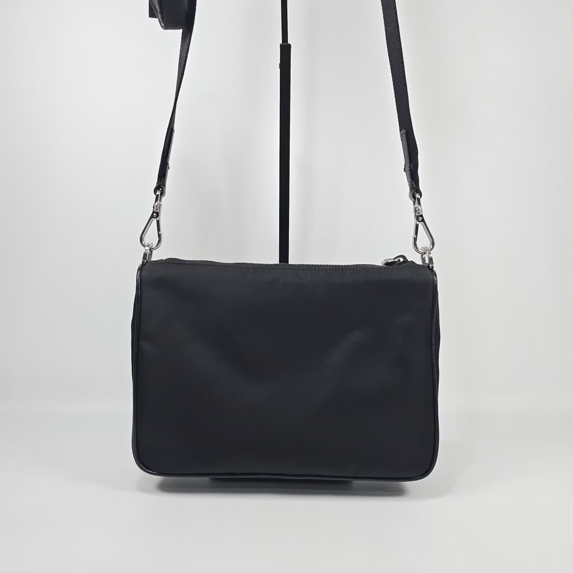 프라다 리나일론 앤 사피아노 레더 숄더백 상품이미지3