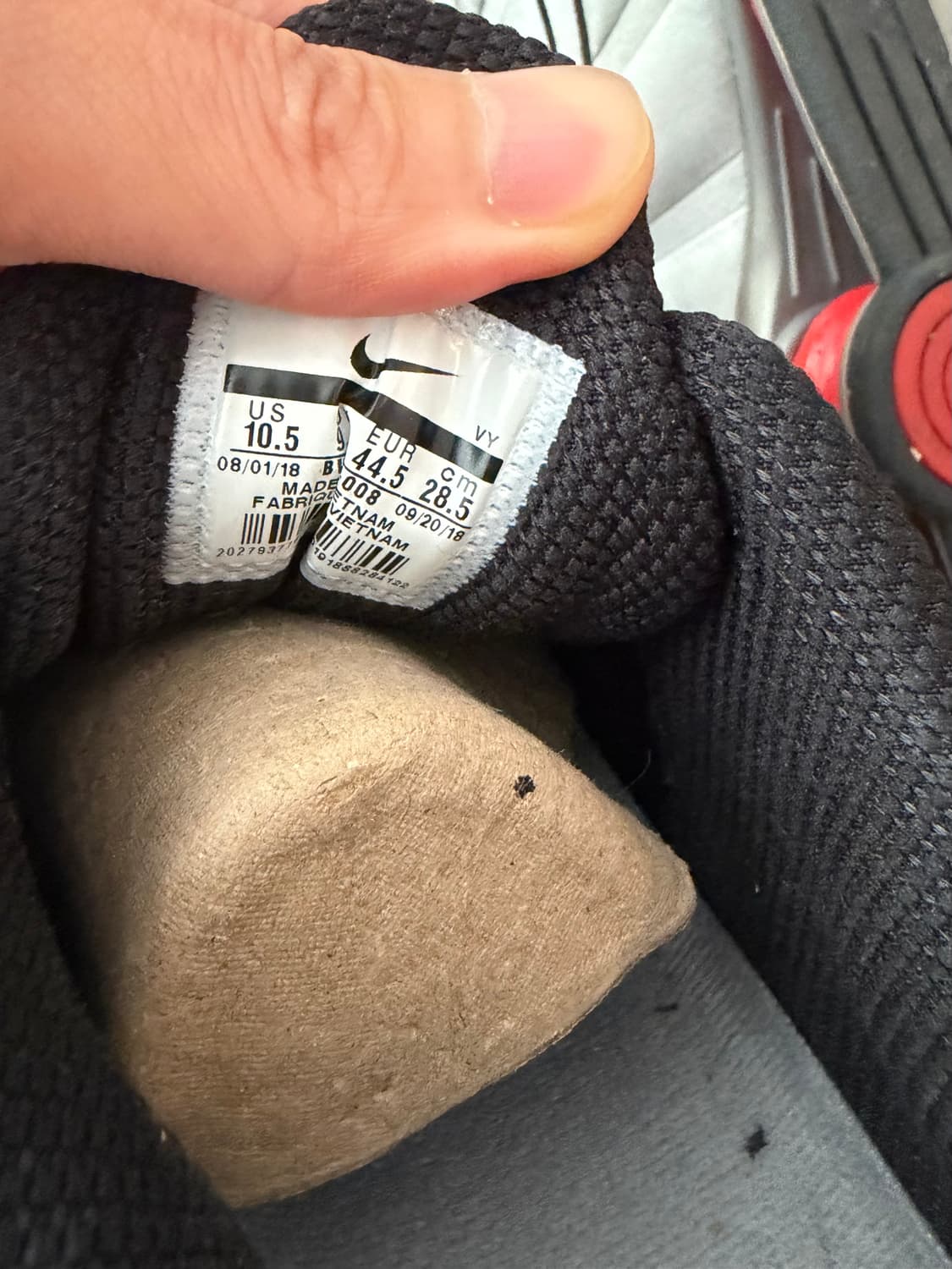 나이키 샥스 R4 블랙/메탈릭 실버 2018 285mm 상품이미지8