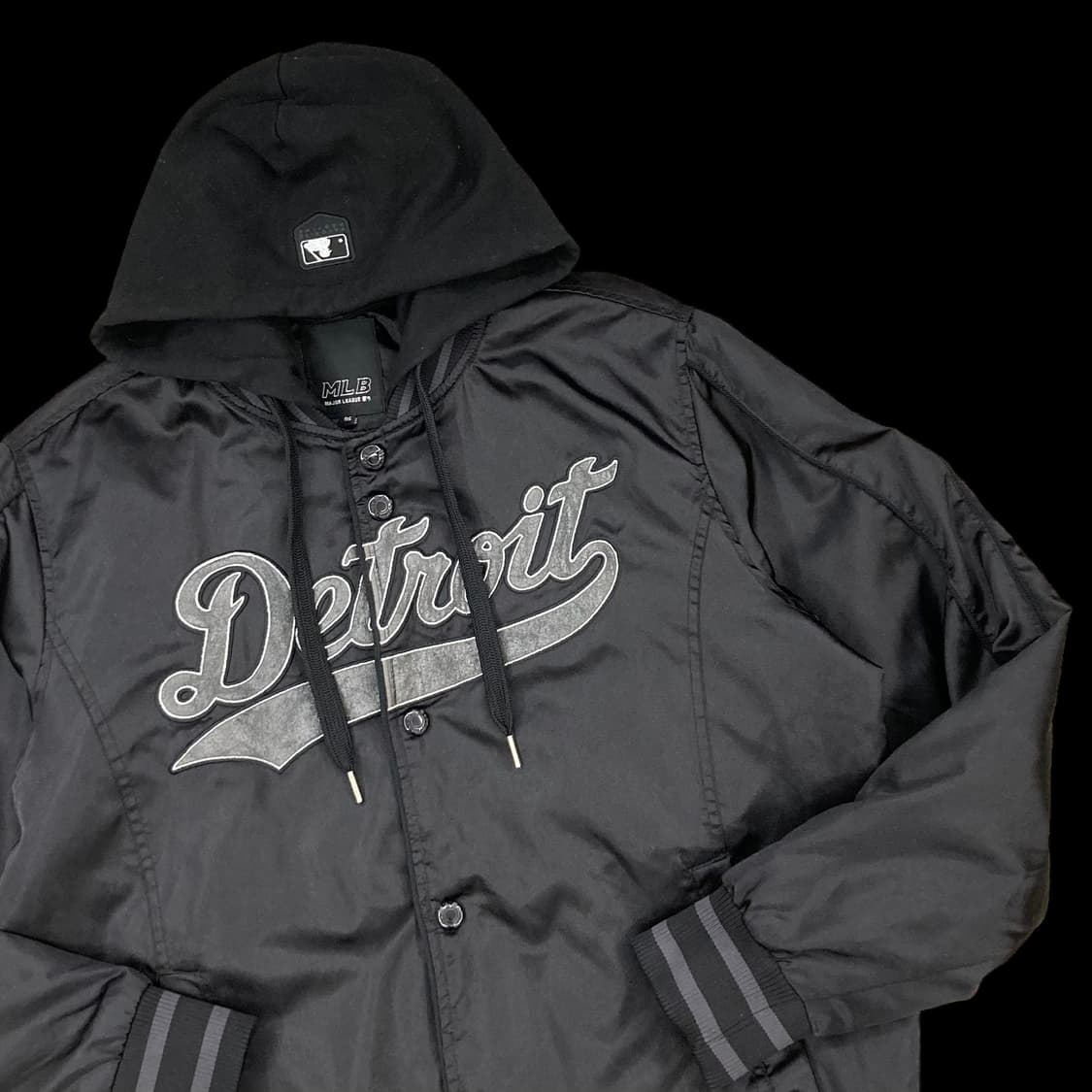 MLB 디트로이트 블랙 유광 점퍼 상품이미지2