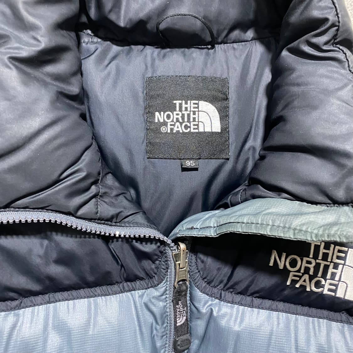 노스페이스 700 회색 눕시 패딩 상품이미지3