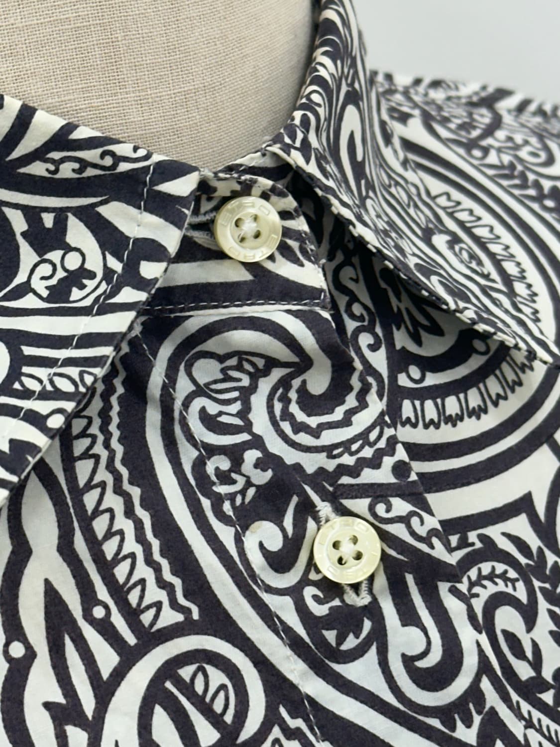 에트로 화이트 남방 상품이미지6