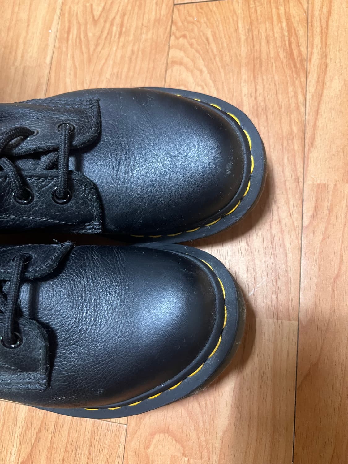 닥터마틴 부츠 20홀 230사이즈 상품이미지4