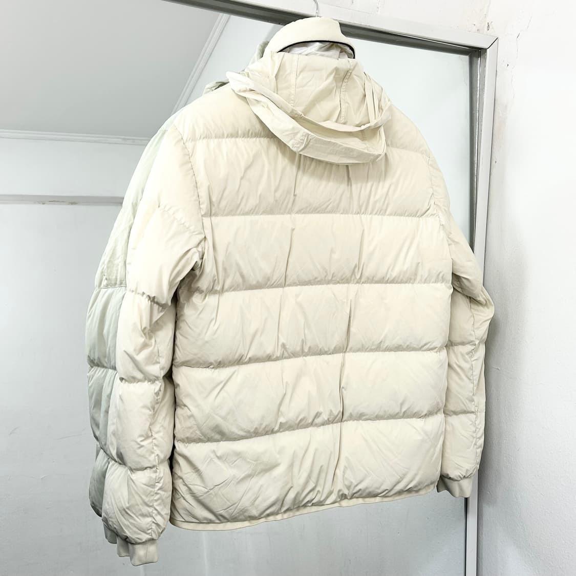 CP 컴퍼니 NYCRA 렌즈 다운 패딩 상품이미지4