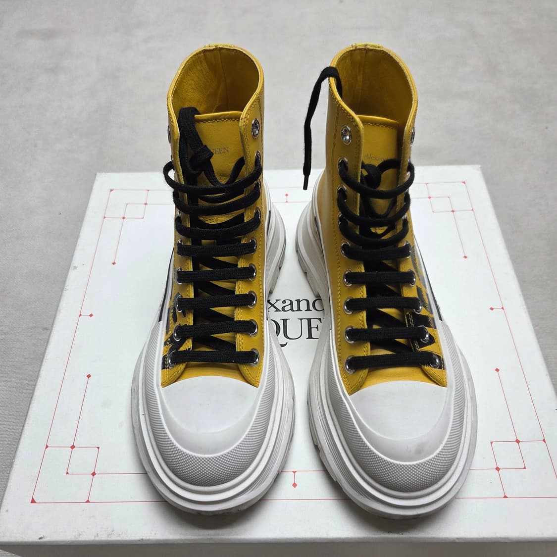 Alexander McQueen 알렉산더 맥퀸 트레드 슬릭 하이탑 상품이미지1