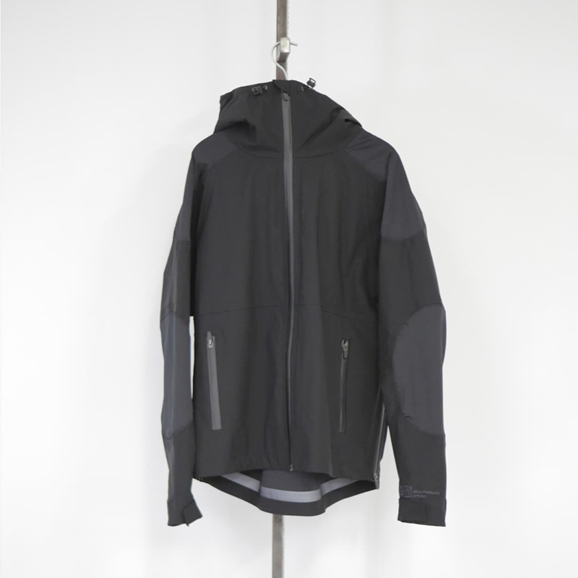 플라스틱프로덕트 3L SHELL HOODED JACKET (BLACK) 상품이미지1
