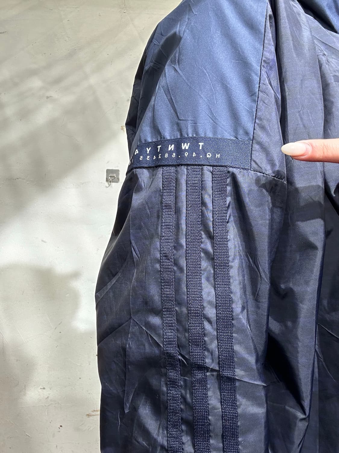 아디다스 네이비 삼선 로고 바람막이 자켓 L 상품이미지3