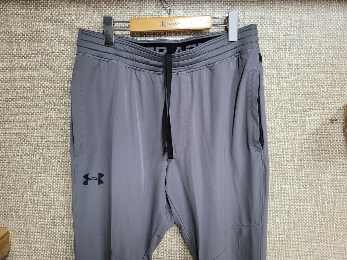 언더아머 XL 기능성 슬림핏 바지 상품이미지2