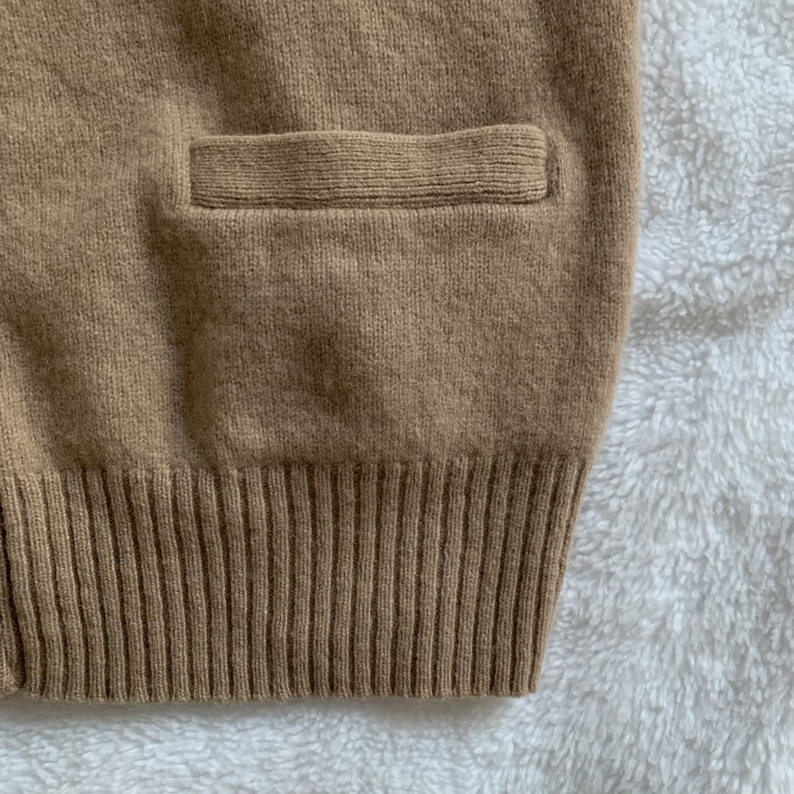 유니클로 울 100  브이넥 베이지 가디건 상품이미지8