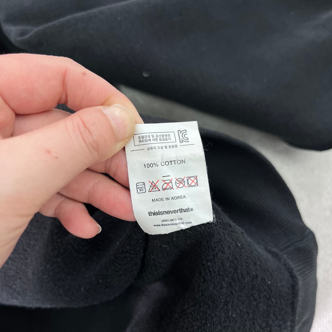 100 디스이즈네버댓 백로고 후드티 상품이미지6