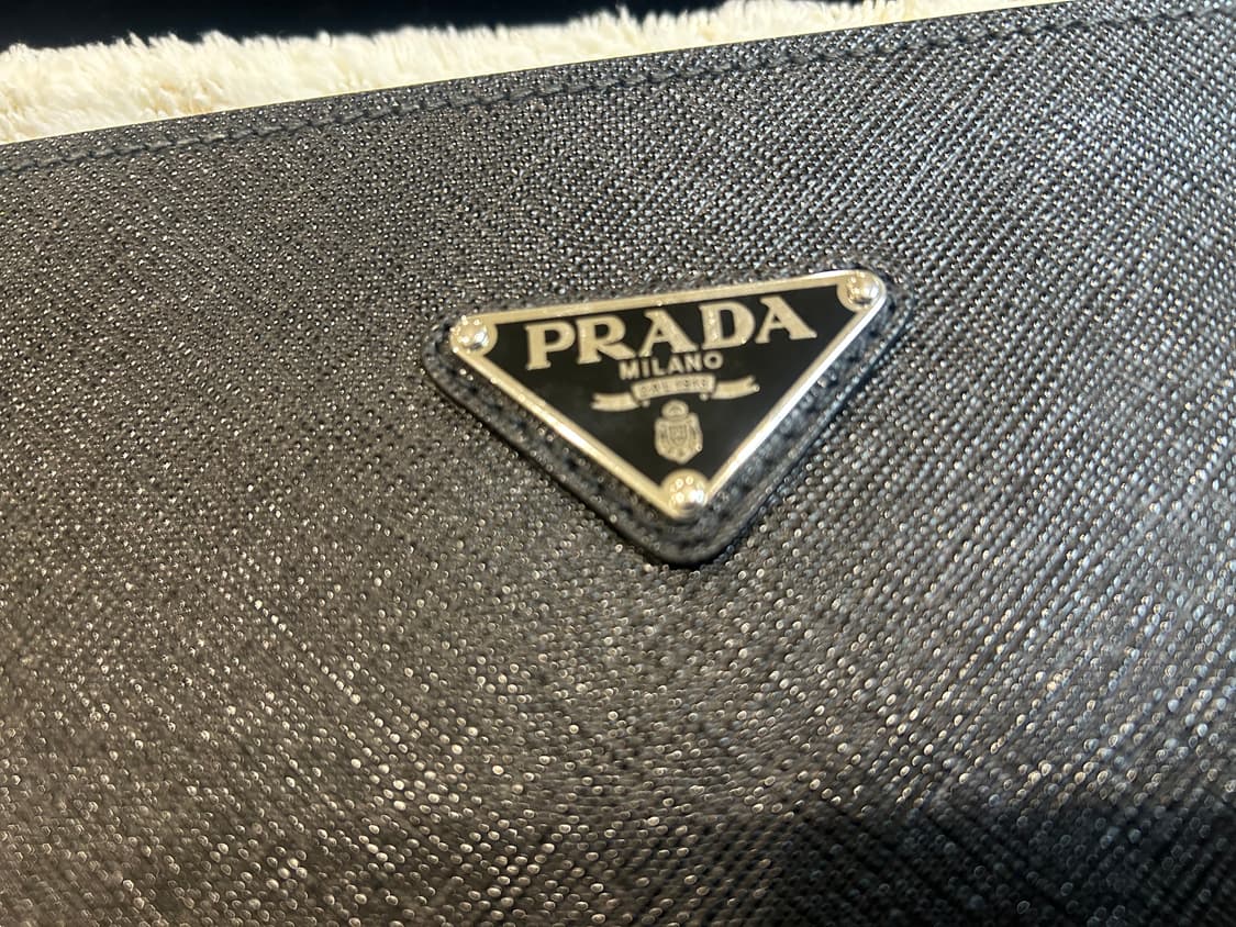 [정품/중고] 프라다 사피아노 클러치백 상품이미지8