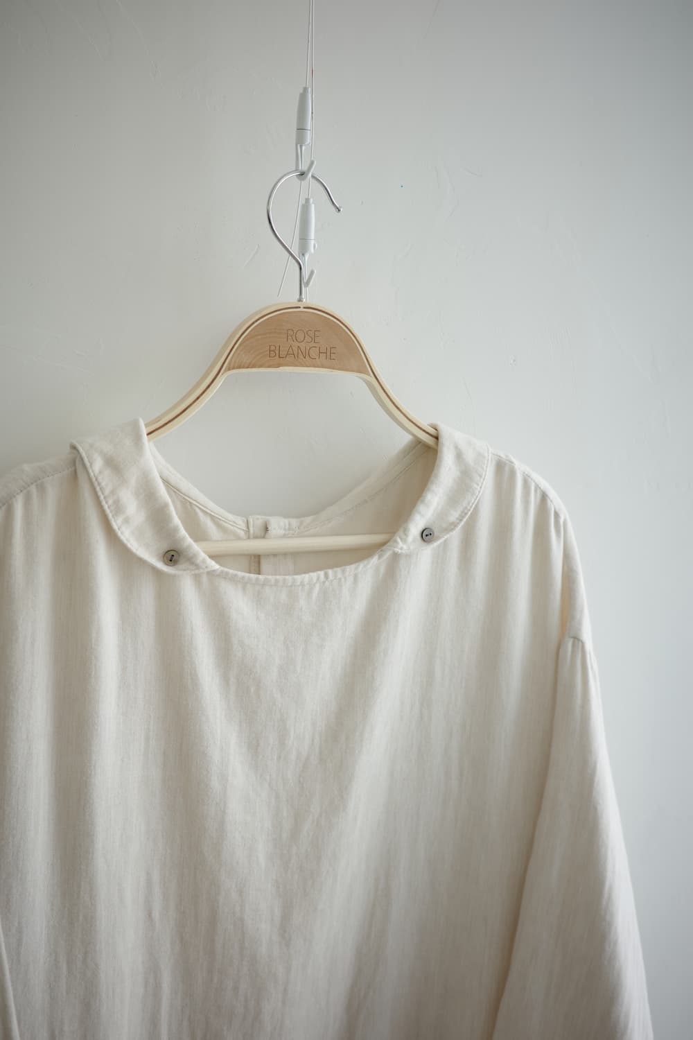 Niko and 
• 오트밀 둥근카라 코튼 원피스 상품이미지3