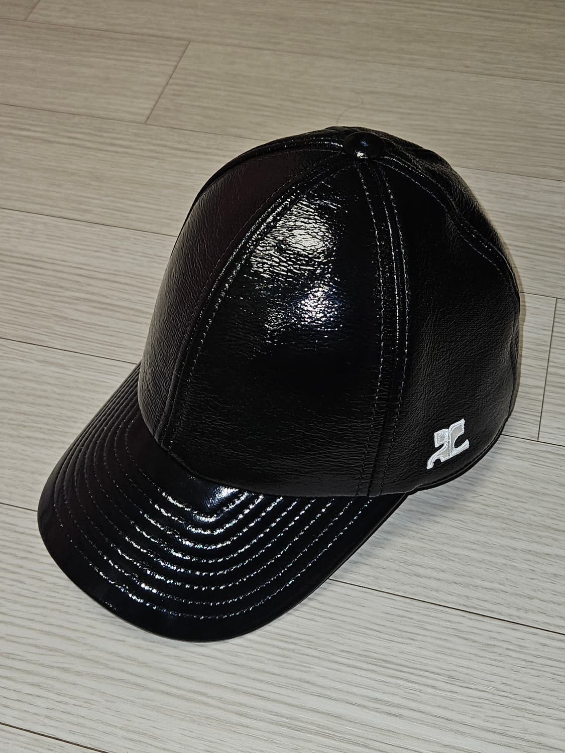 꾸레쥬 정품 로고 비닐 블랙 볼캡 S 상품이미지1