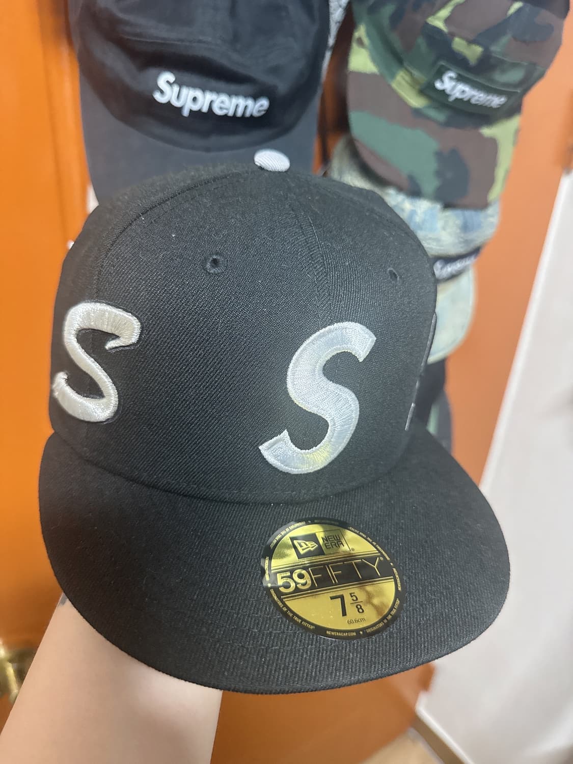 슈프림 멀티 S 로고 뉴에라 블랙 - 25SS 상품이미지2