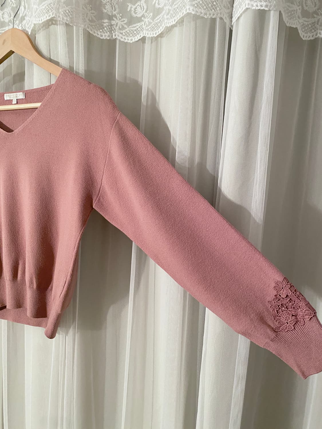 Deep Pink Knit Top with Lace Detail 상품이미지3