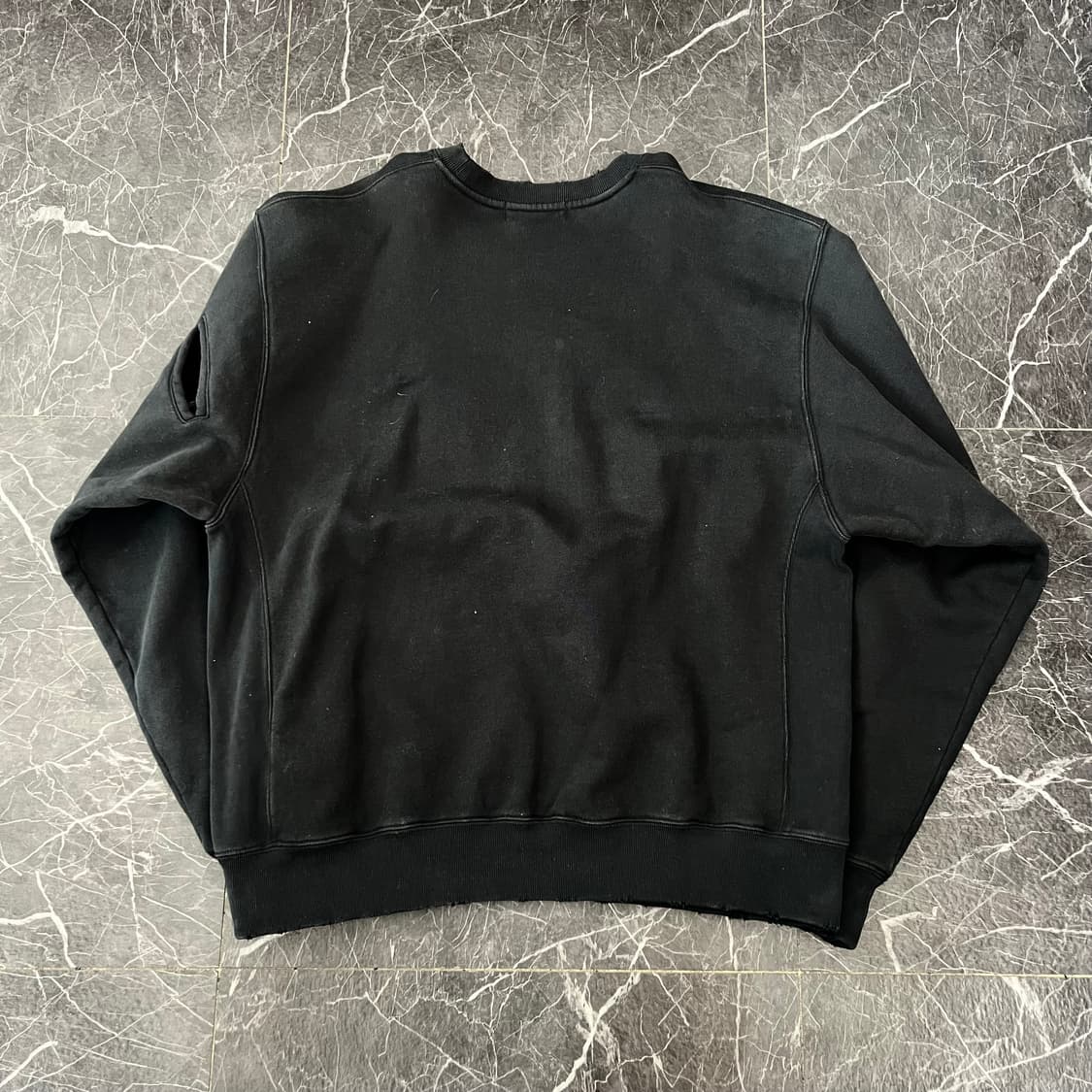 AMBUSH 앰부쉬 디스트로이드 홀 스웻 맨투맨 블랙 상품이미지3