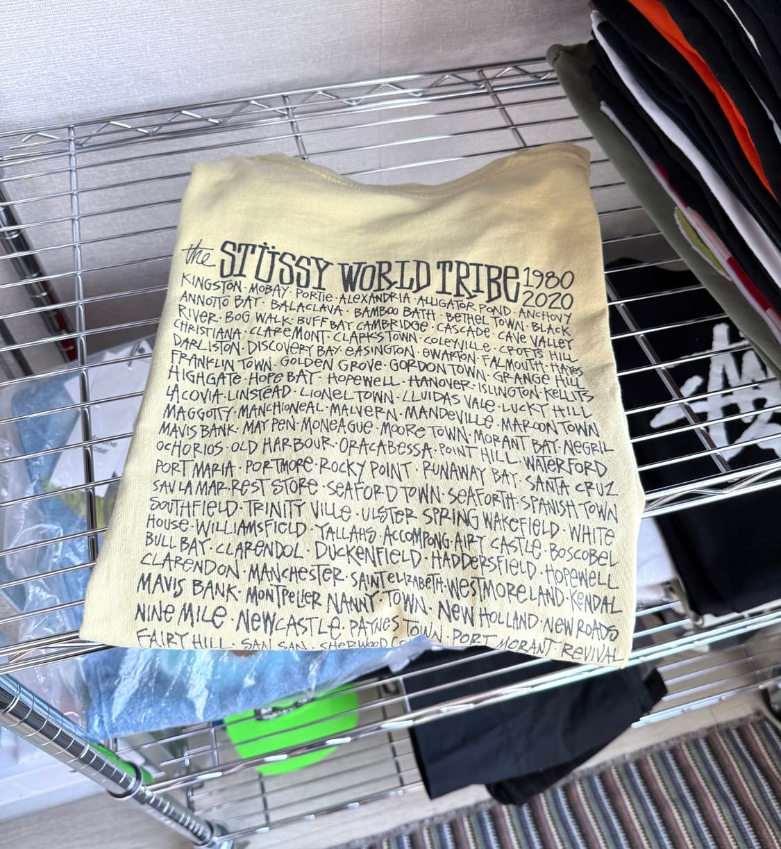 스투시 월드 트라이브 반팔 티셔츠 상품이미지1