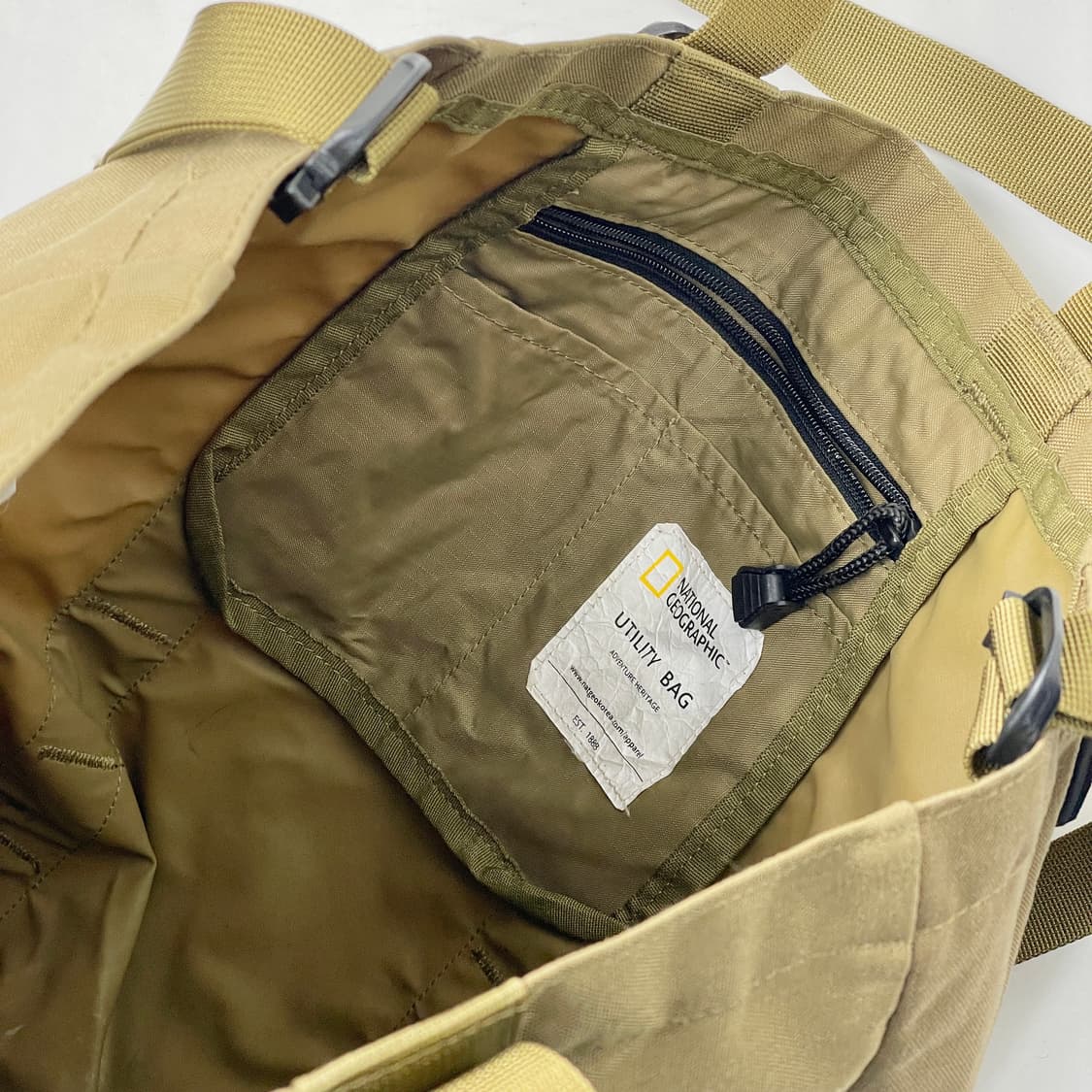 [중고] 내셔널지오그래픽 나일론 에코백 토트백 카키 상품이미지7