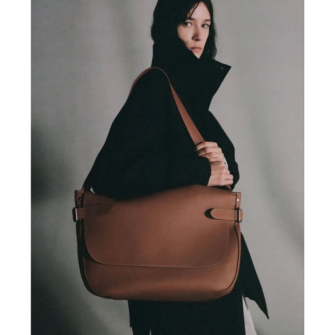 26ss L.HEFNER PINNACLE POSTMAN BAG 상품이미지9