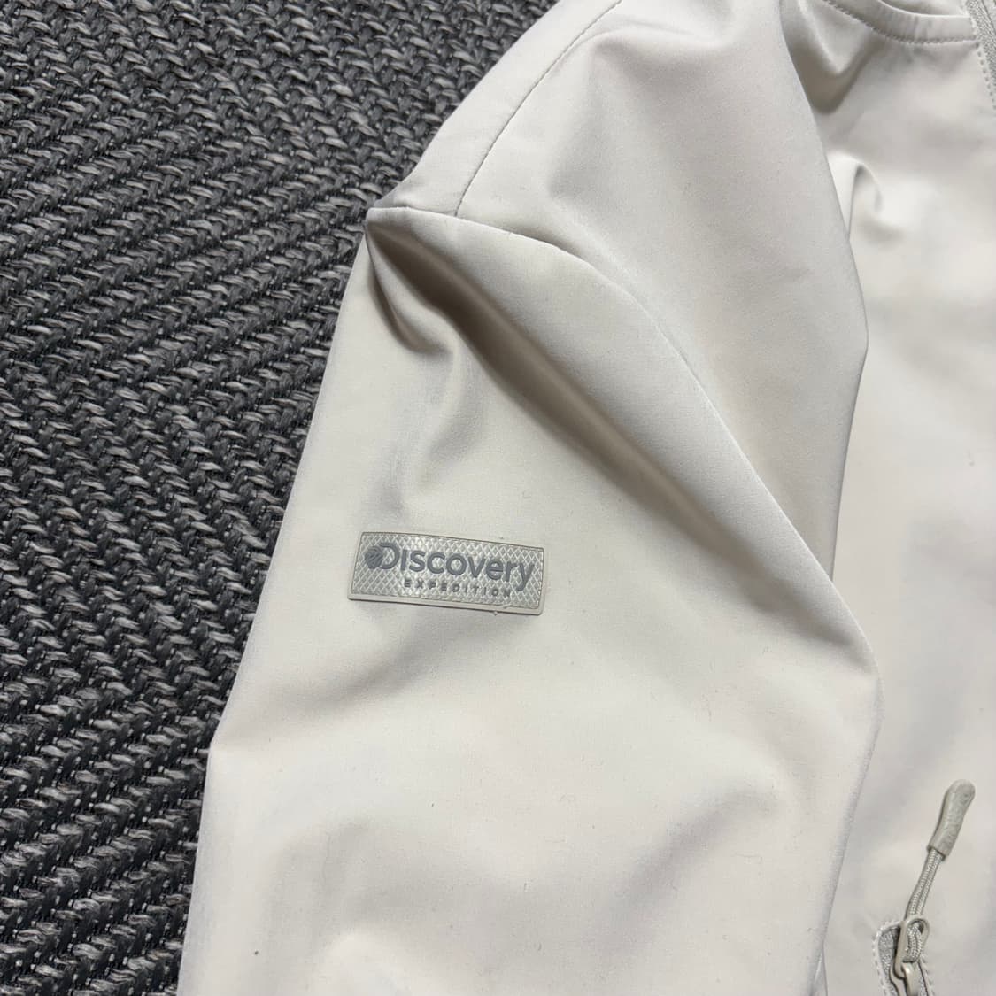디스커버리 아이보리 후드 바람막이(85) 상품이미지5