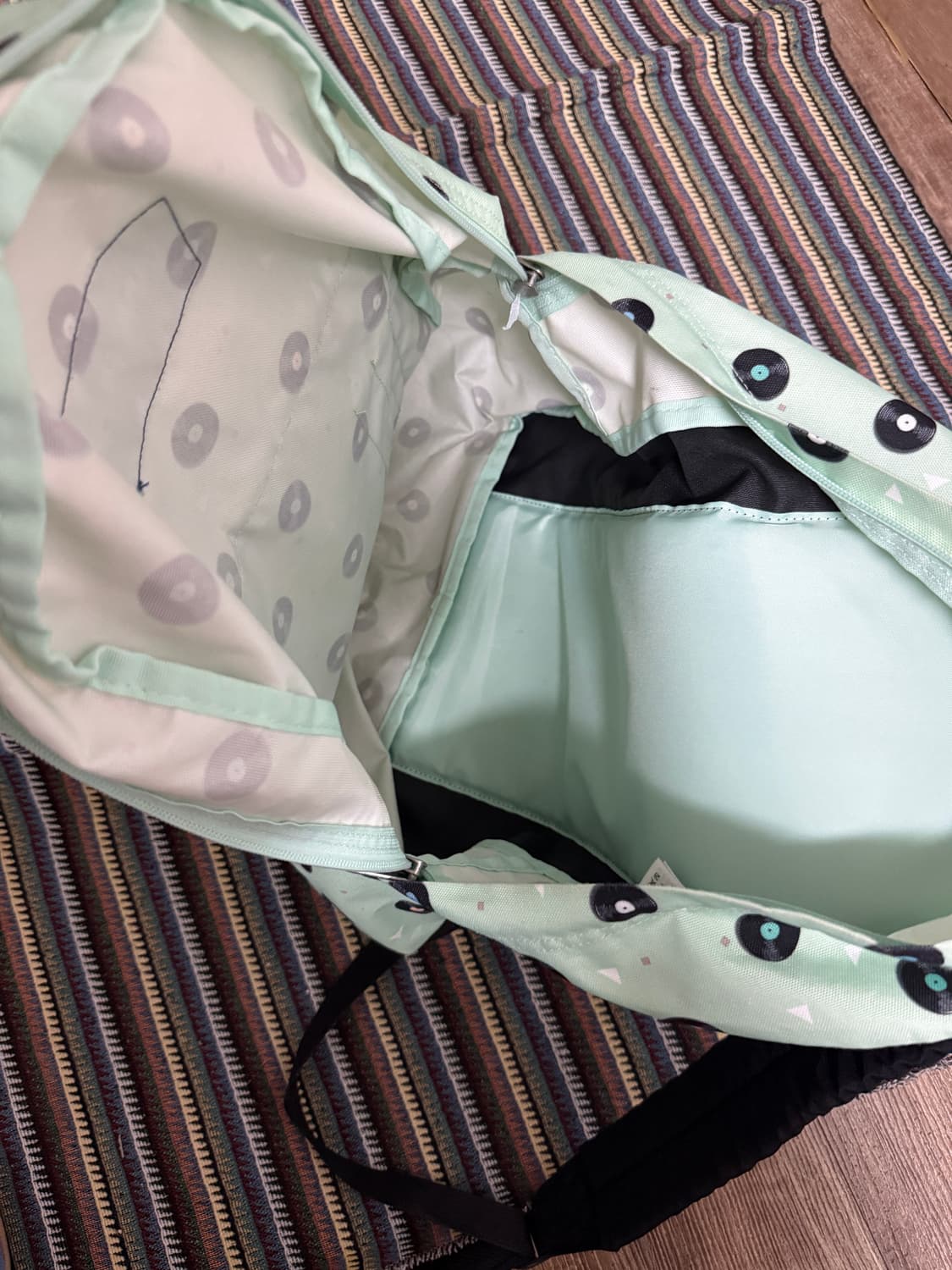 JanSport Vinyl Pattern Backpack 상품이미지7