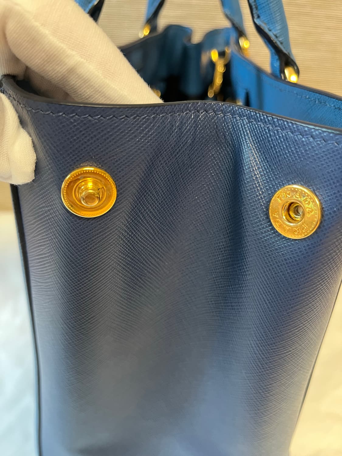 프라다 사피아노 더블 지퍼 사첼백 블루 상품이미지4