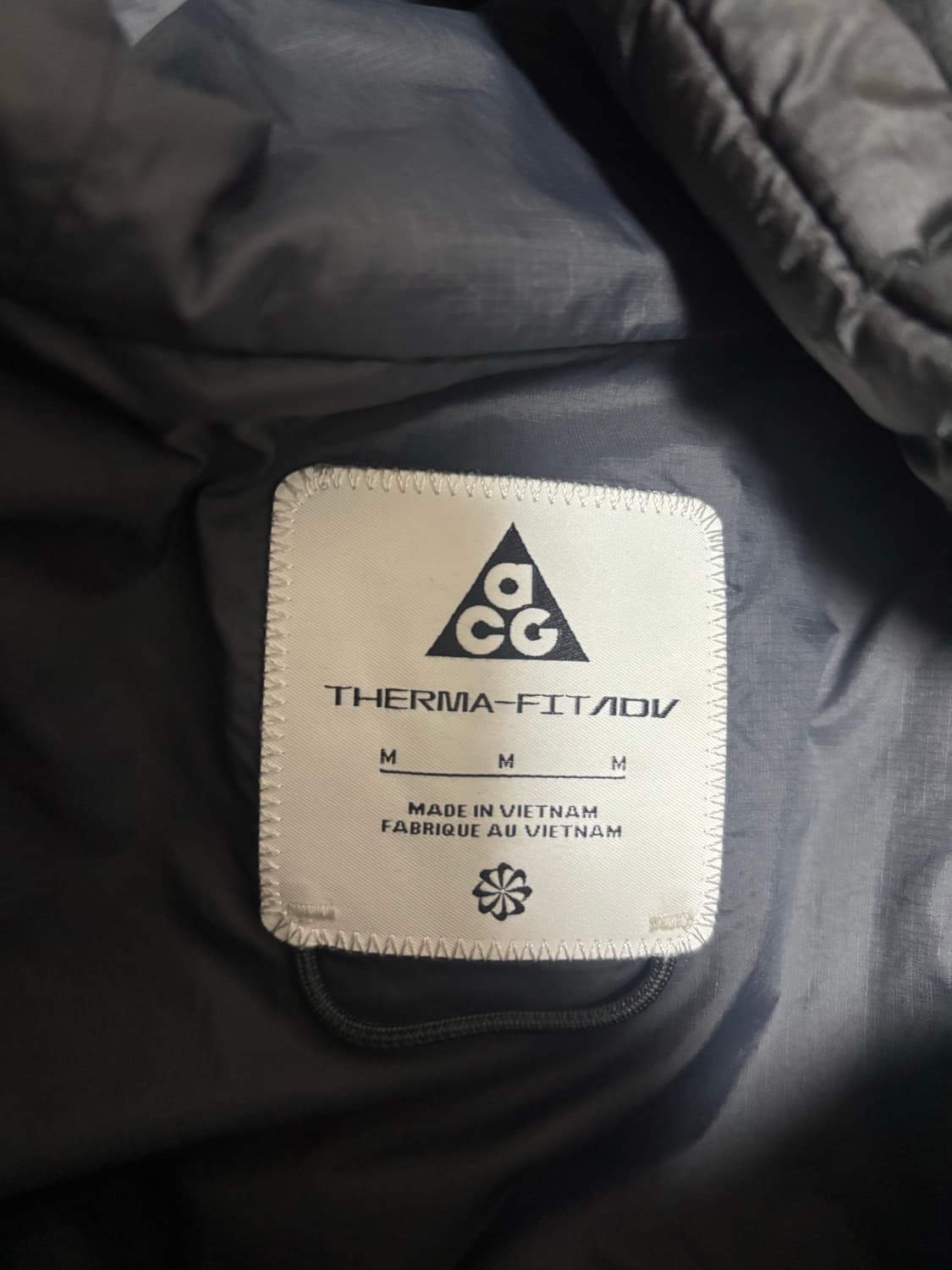 나이키 acg 루나레이크 패딩 상품이미지2