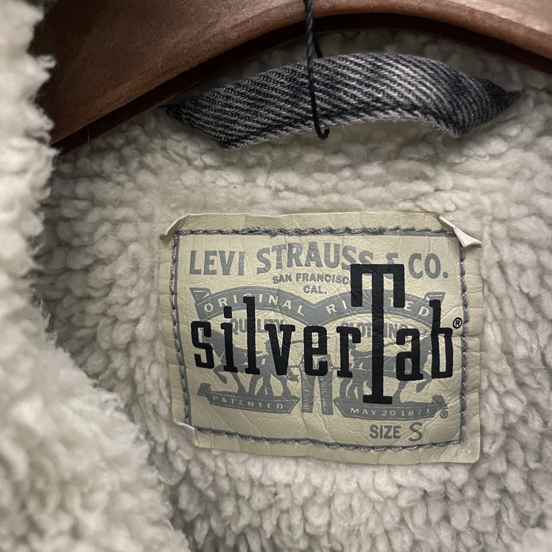 리바이스 실버탭 흑청 쉐르파 데님 트러커 자켓 상품이미지8