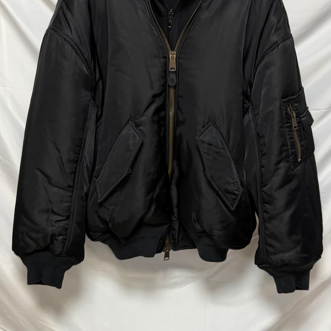 [S+급/1] 발렌시아가 파리 올인 오버사이즈 봄버 자켓 블랙 상품이미지3