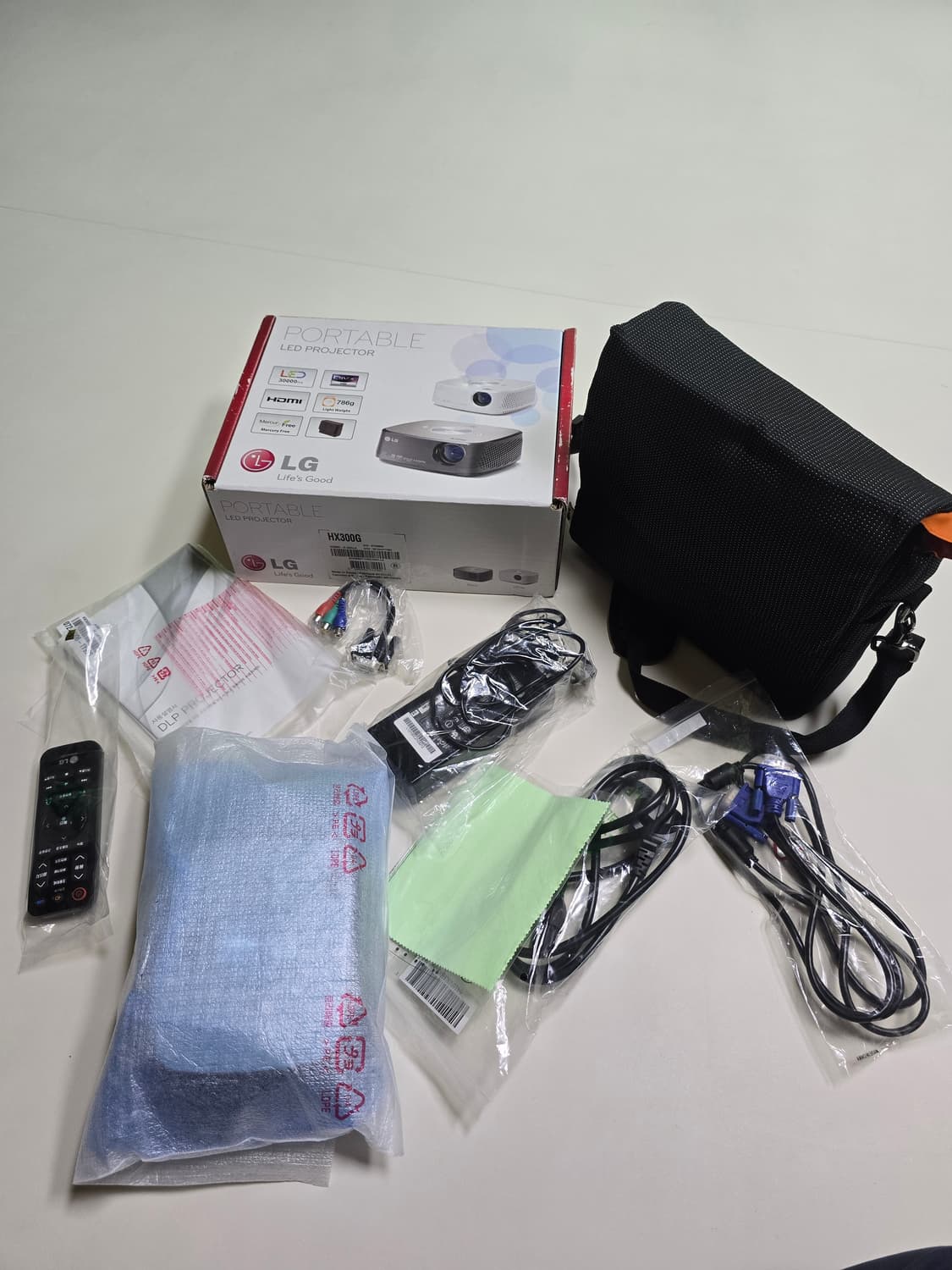 LG 미니빔 프로젝터 HX300G 풀세트 (거의 새상품급) 상품이미지1