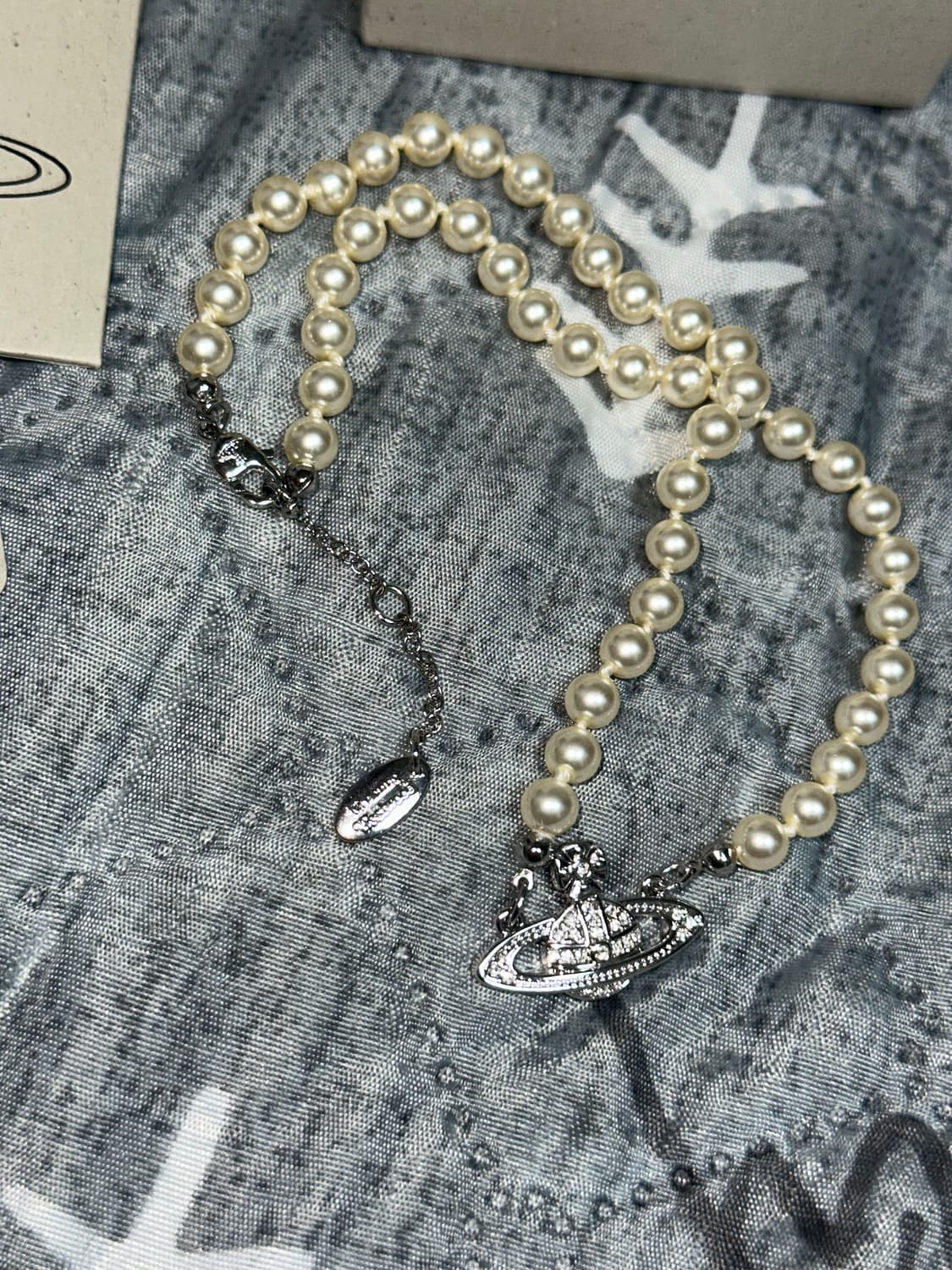 풀박) 비비안웨스트우드 미니 바스 릴리프 초커 상품이미지4