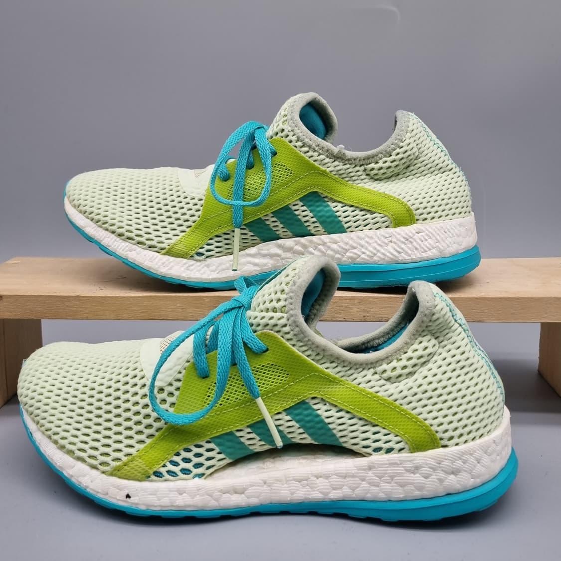 아디다스 퓨어부스트 여성운동화240 상품이미지1