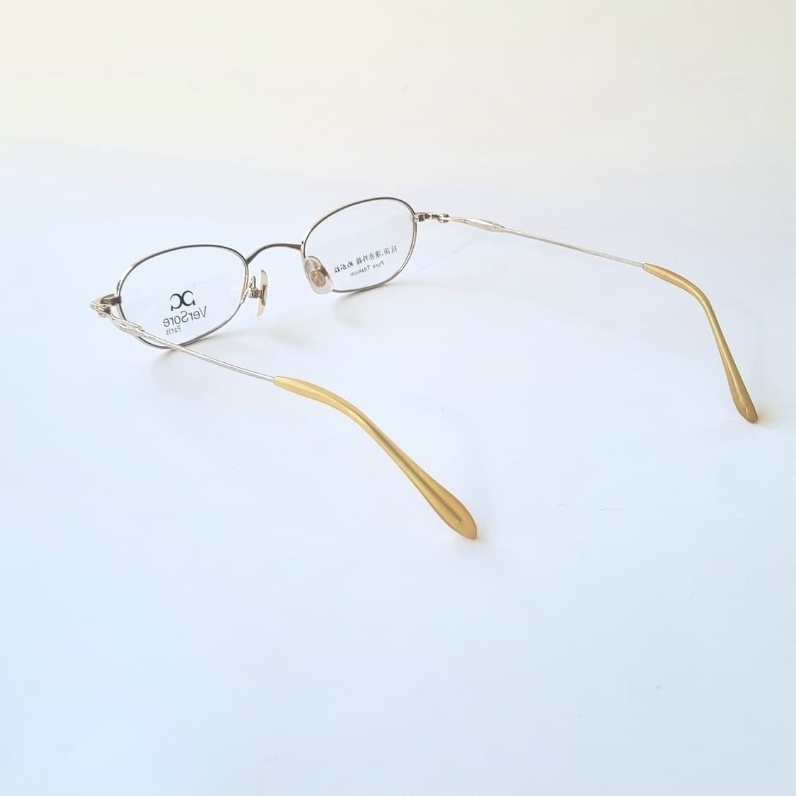 데드스탁 Pure Titanium (순티타늄) 오벌쉐임 안경테 상품이미지6