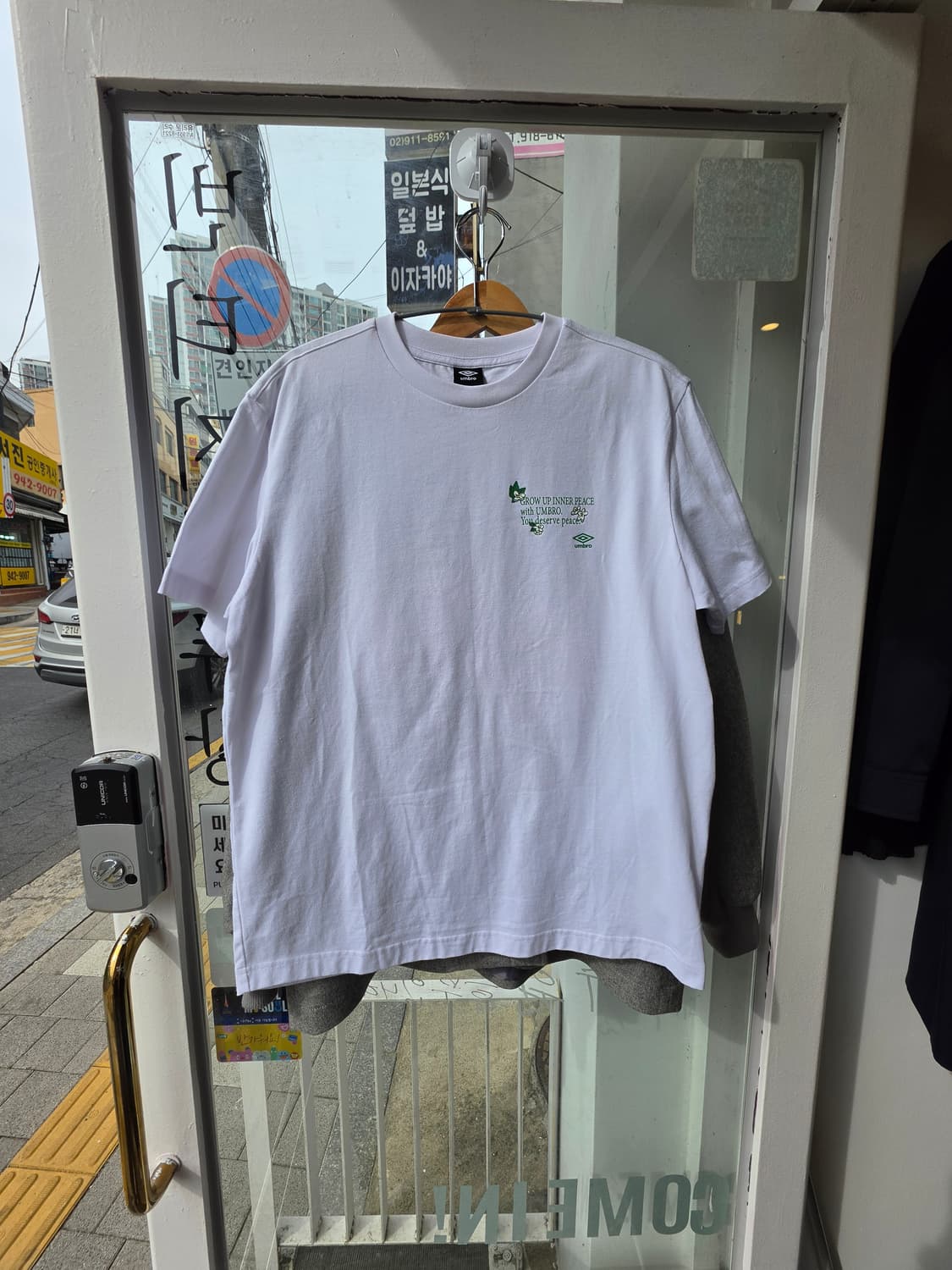 엄브로 이너피스 스토리 반팔 티셔츠 화이트-90 상품이미지1